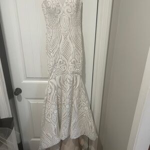 Elegant White Patterned Gown